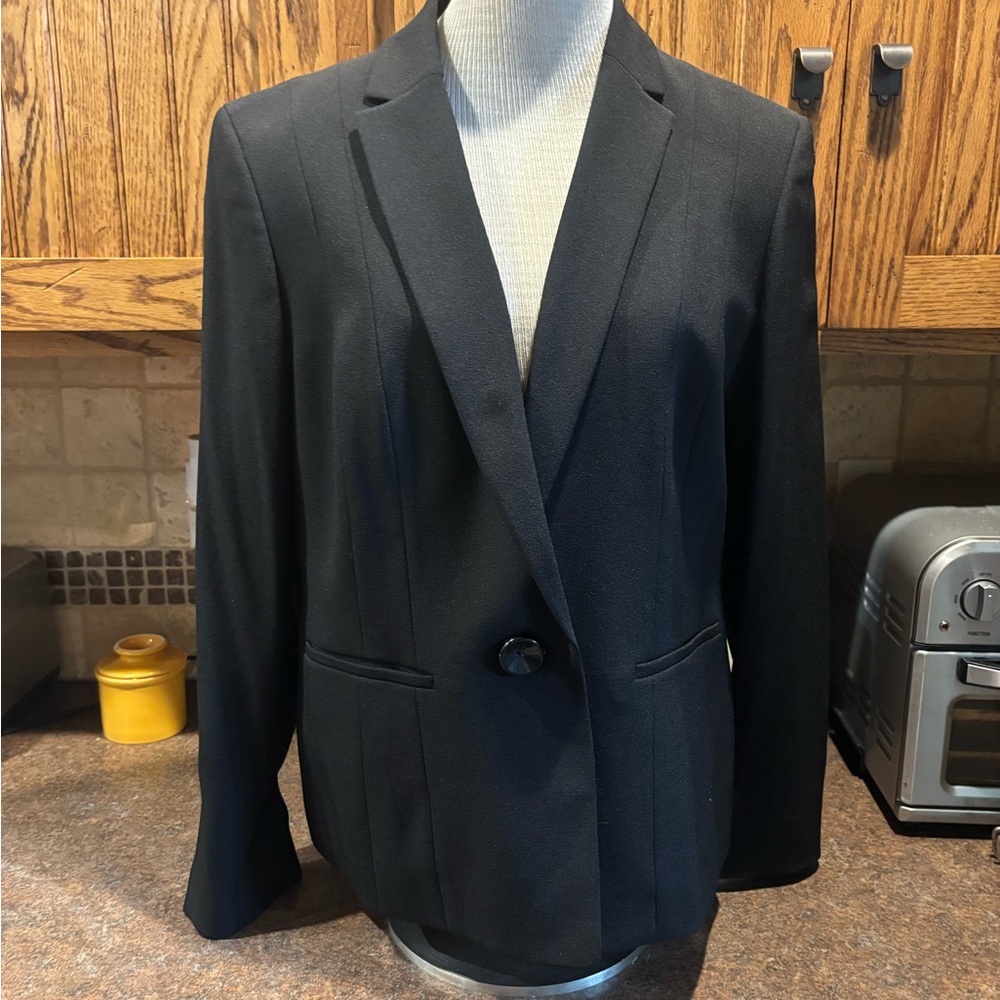 ⭐️⭐️Kasper Classic Black Blazer
